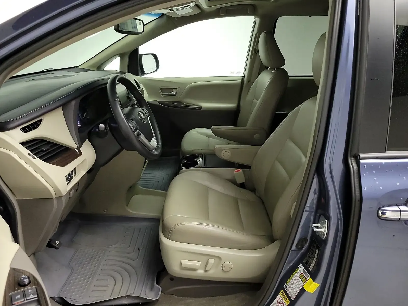 Hire a Vehicle to Covenant University